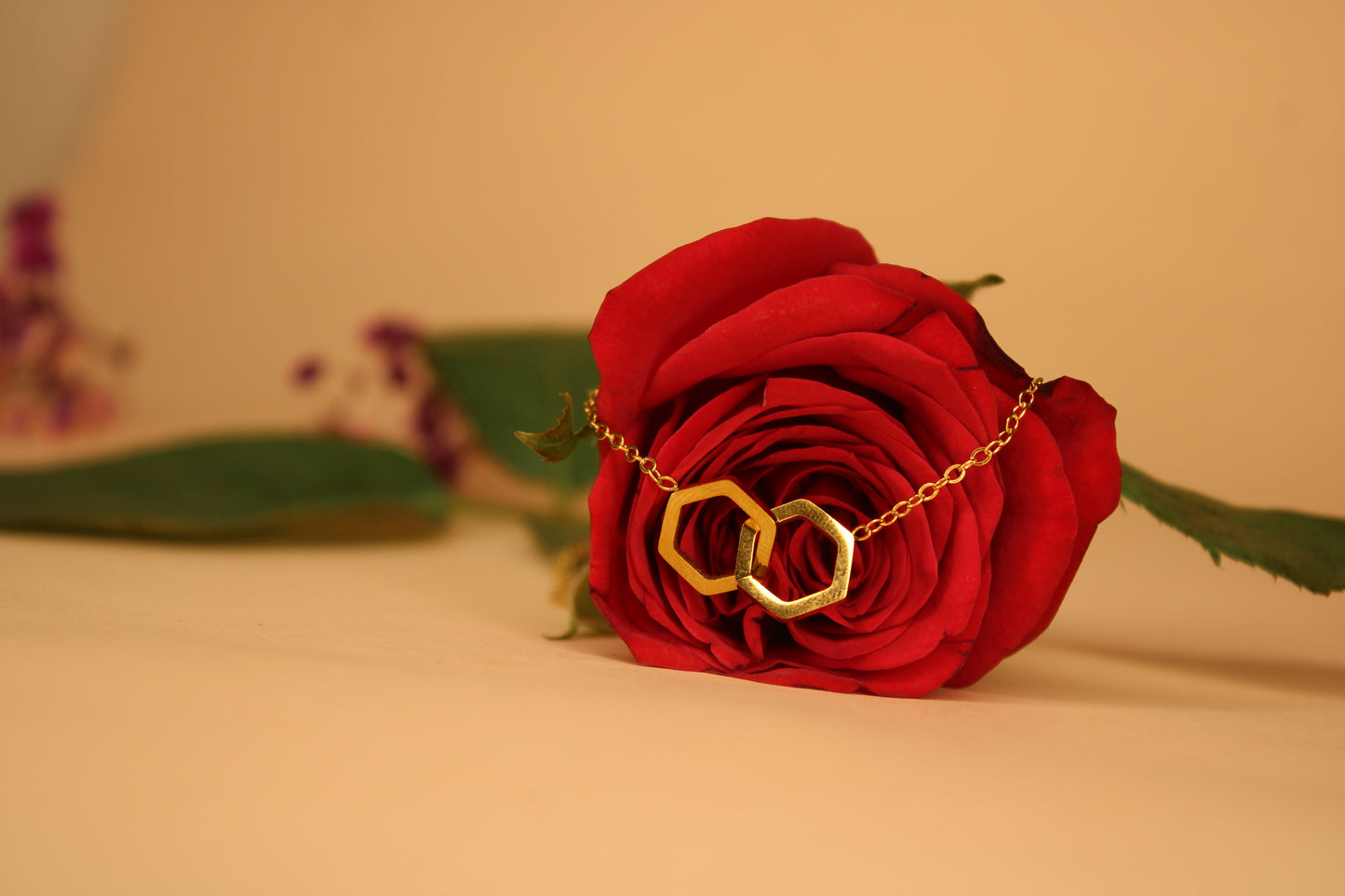 Hexa loop Pendant