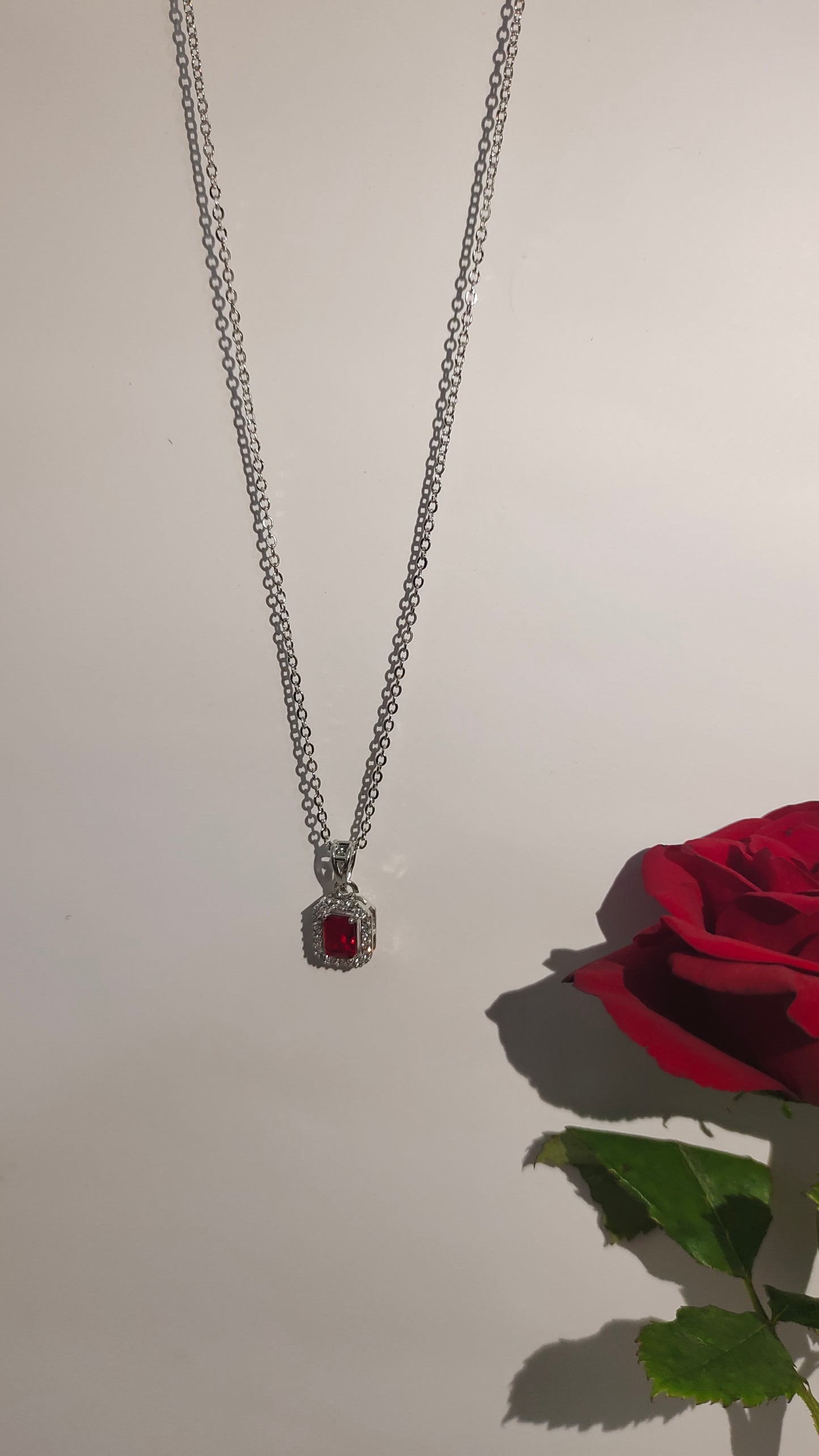 Ruby Radiance Pendant(silver)