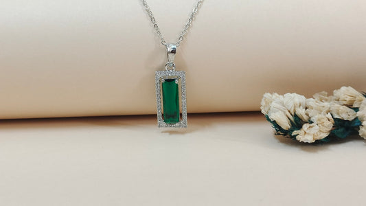 Emerald Radiance Pendant