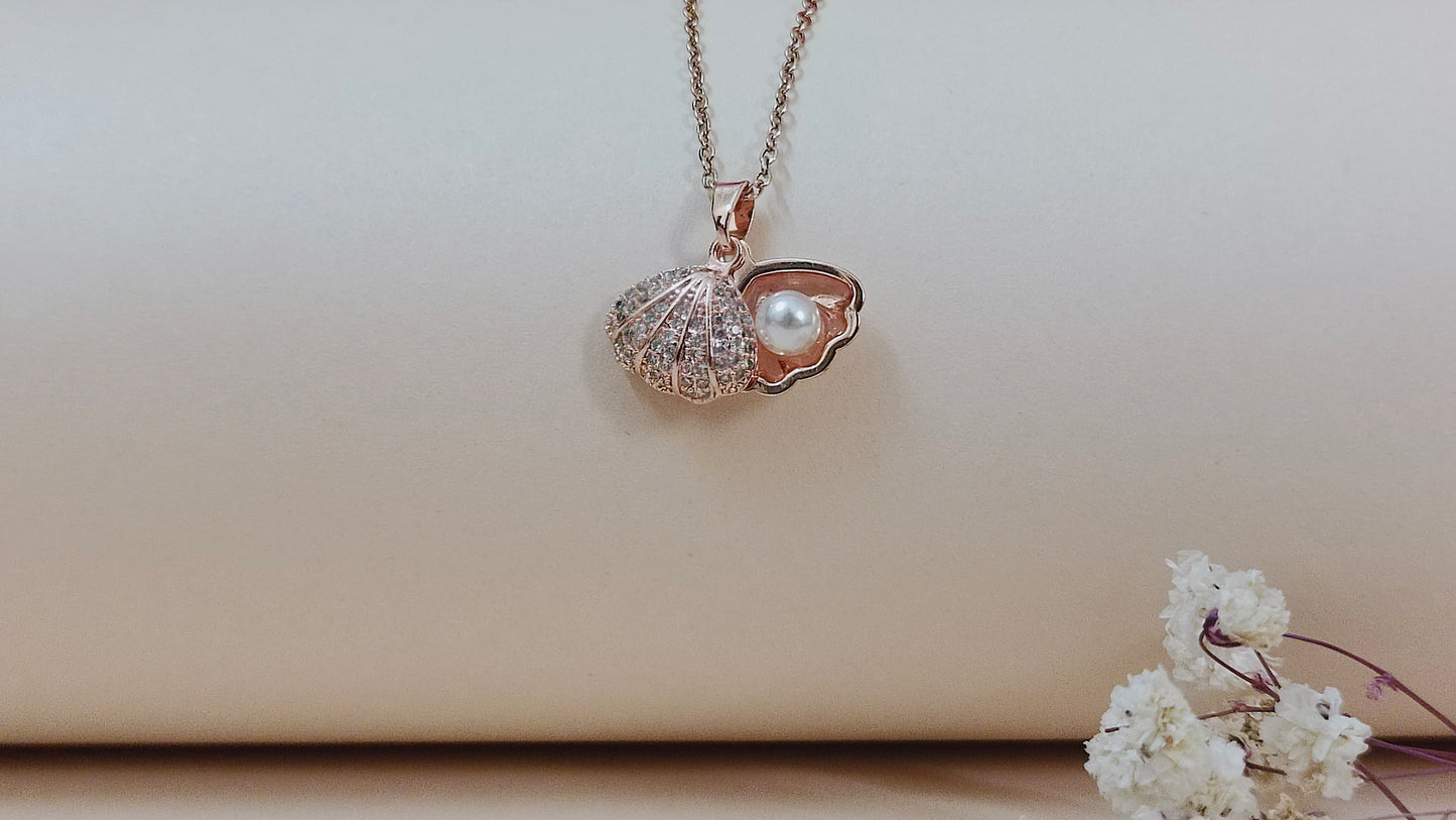 Pearl Haven Pendant(Rose Gold)